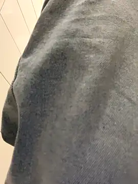 Snapshot of Cumonmme chatting on October 23, 2025, 12:21 am Cumonmme online show from October 23, 2025, 12:21 am