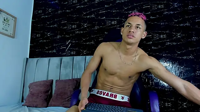 Snapshot of Jhos_Smith chatting on March 23, 2026, 4:16 am Jhos Smith online show from March 23, 2026, 4:16 am