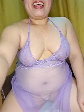 Snapshot of hotlyn45 chatting on March 7, 2026, 5:48 am hotlyn45 online show from March 7, 2026, 5:48 am