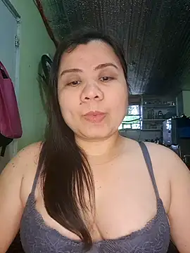 Snapshot of hotlyn45 chatting on March 17, 2026, 12:04 am hotlyn45 online show from March 17, 2026, 12:04 am