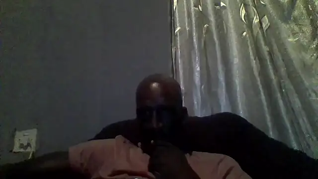 Snapshot of longdickson12345 chatting on March 10, 2026, 11:21 pm longdickson12345 online show from March 10, 2026, 11:21 pm