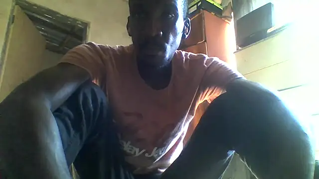 Snapshot of longdickson12345 chatting on April 1, 2026, 7:20 am longdickson12345 online show from April 1, 2026, 7:20 am