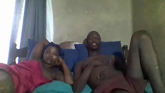 Snapshot of longdickson12345 chatting on April 21, 2026, 10:21 am longdickson12345 online show from April 21, 2026, 10:21 am
