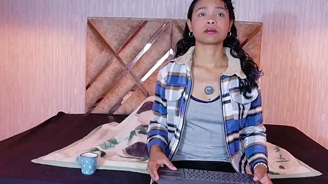 Kristall 06 online show from February 11, 2026, 4:39 am