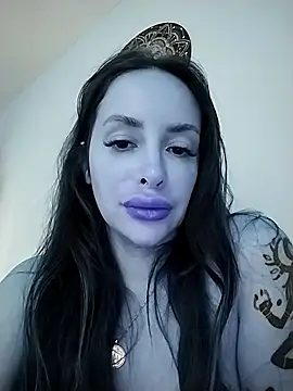 Snapshot of AmandinhaGomes96 chatting on November 8, 2025, 7:12 pm AmandinhaGomes96 online show from November 8, 2025, 7:12 pm