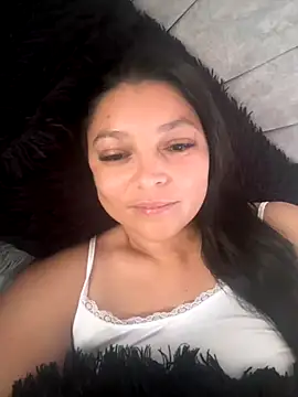 Snapshot of Zui_Rouse chatting on September 20, 2025, 2:07 pm Zui Rouse online show from September 20, 2025, 2:07 pm