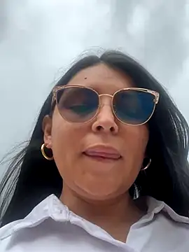 Snapshot of Zui_Rouse chatting on October 24, 2025, 6:26 pm Zui Rouse online show from October 24, 2025, 6:26 pm