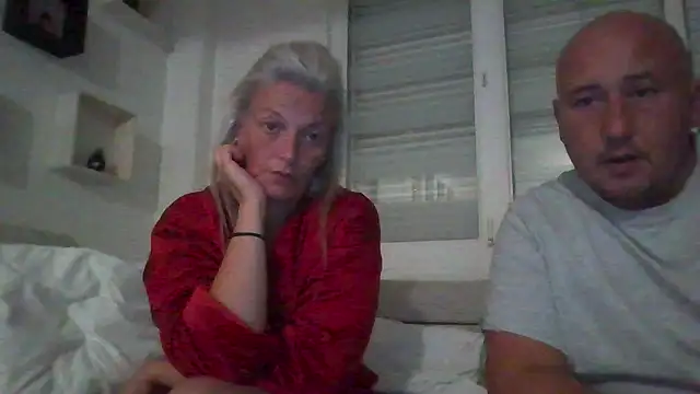 Snapshot of cpl59hot chatting on September 12, 2025, 8:20 pm cpl59hot online show from September 12, 2025, 8:20 pm