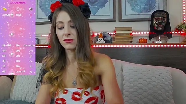 MuseDollX online show from October 28, 2025, 8:11 pm