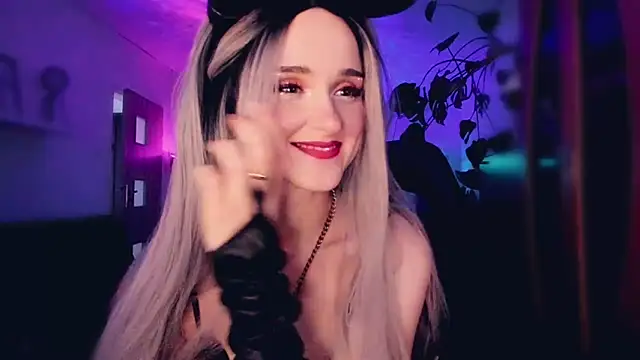 MistressJolie online show from October 25, 2025, 10:56 am