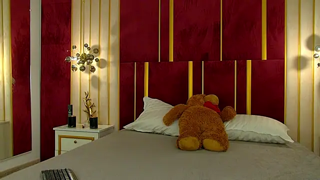 Missy Doll online show from September 23, 2025, 7:06 pm