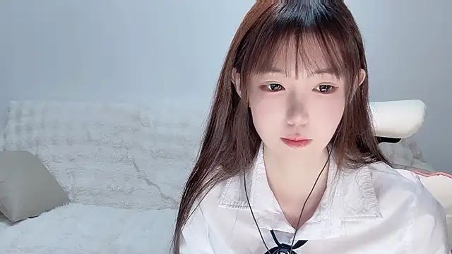 Xiao-runbao online show from November 12, 2025, 3:01 pm