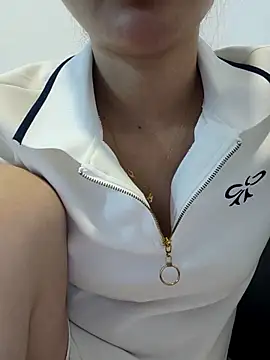 Snapshot of susu_baby chatting on May 14, 2026, 1:18 pm susu baby online show from May 14, 2026, 1:18 pm
