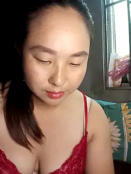 Snapshot of suki-lady chatting on October 1, 2025, 7:47 am suki-lady online show from October 1, 2025, 7:47 am