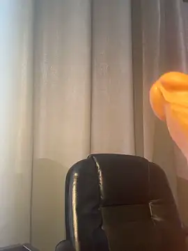 -RAHELA- online show from October 19, 2025, 7:09 am