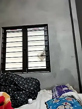 kute-00 online show from November 18, 2025, 2:17 am