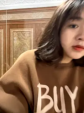 Snapshot of Lonnina chatting on November 17, 2025, 2:28 am Lonnina online show from November 17, 2025, 2:28 am