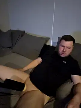 Snapshot of Da_riva chatting on February 25, 2026, 8:40 pm Da riva online show from February 25, 2026, 8:40 pm