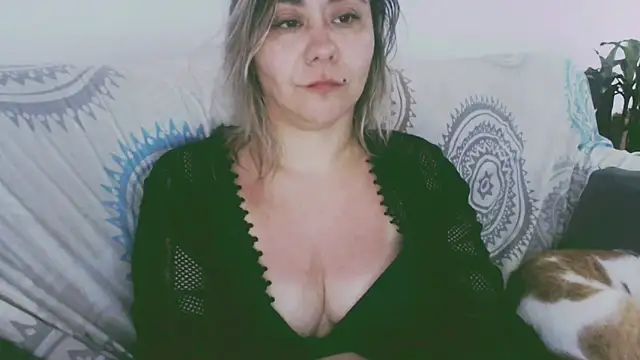 Snapshot of Emma_Agostini chatting on September 18, 2025, 10:23 pm Emma Agostini online show from September 18, 2025, 10:23 pm