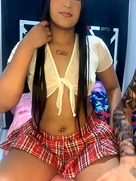 Snapshot of zoeandangel chatting on November 5, 2025, 6:57 am zoeandangel online show from November 5, 2025, 6:57 am