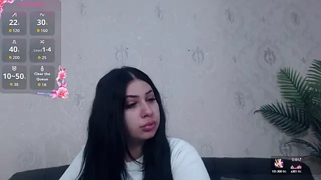 Snapshot of AnaysDivine chatting on September 22, 2025, 5:31 am AnaysDivine online show from September 22, 2025, 5:31 am