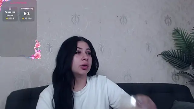 Snapshot of AnaysDivine chatting on September 23, 2025, 2:58 am AnaysDivine online show from September 23, 2025, 2:58 am