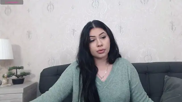 Snapshot of AnaysDivine chatting on October 6, 2025, 2:53 am AnaysDivine online show from October 6, 2025, 2:53 am