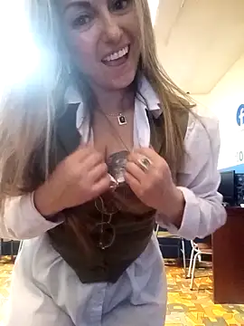 Snapshot of -AngelNova- chatting on September 26, 2025, 2:10 pm -AngelNova- online show from September 26, 2025, 2:10 pm