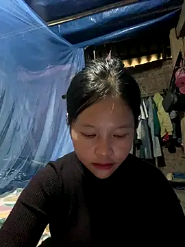 O o UwU o O online show from November 12, 2025, 8:15 am