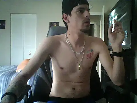 latinosatiro94 online show from February 2, 2026, 7:45 pm