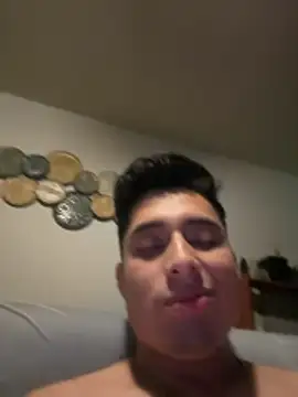 Snapshot of darelzex chatting on March 28, 2026, 6:35 am darelzex online show from March 28, 2026, 6:35 am