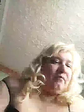 GlamMilena online show from March 13, 2025, 12:02 pm