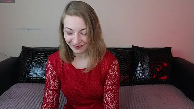 Snapshot of Katherine_Loveau chatting on September 24, 2025, 4:27 am Katherine Loveau online show from September 24, 2025, 4:27 am