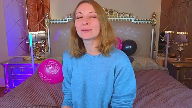 Snapshot of Katherine_Loveau chatting on September 26, 2025, 11:47 am Katherine Loveau online show from September 26, 2025, 11:47 am