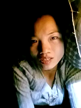 ngan-cute online show from November 9, 2025, 1:26 am