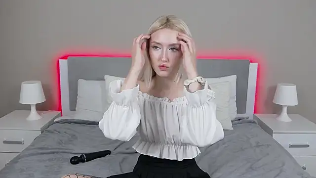 MarianeSun online show from September 29, 2025, 4:06 am