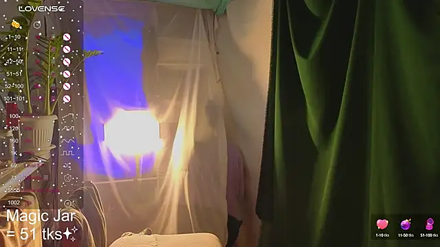 HoneyLem0n online show from September 14, 2025, 3:38 am