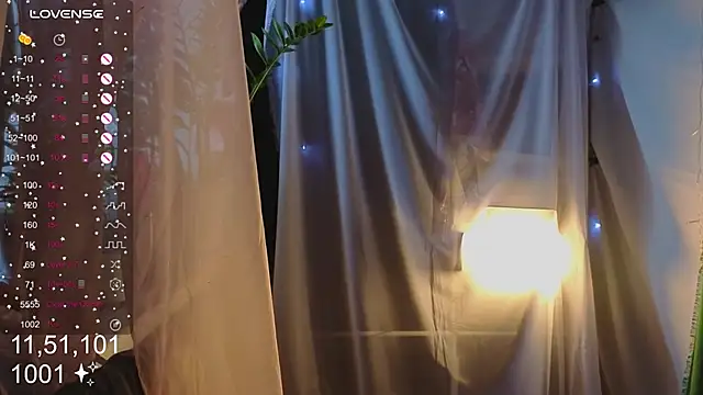 HoneyLem0n online show from October 27, 2025, 3:54 am