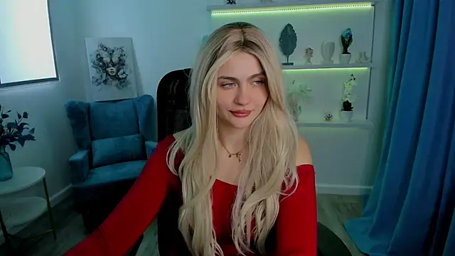 Snapshot of LeslieMineg chatting on September 29, 2025, 11:37 am LeslieMineg online show from September 29, 2025, 11:37 am