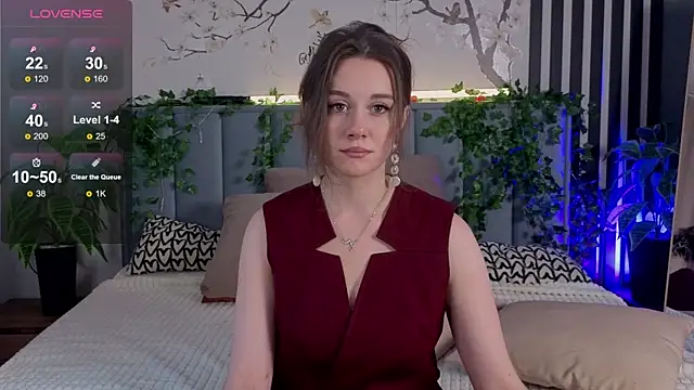 SkyHelen online show from November 18, 2025, 4:28 am