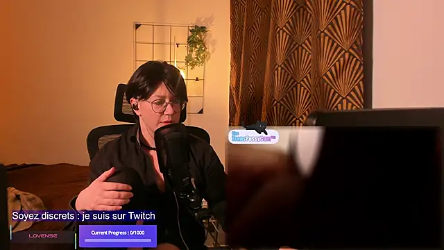 Snapshot of MossPrince chatting on April 25, 2026, 7:22 pm MossPrince online show from April 25, 2026, 7:22 pm