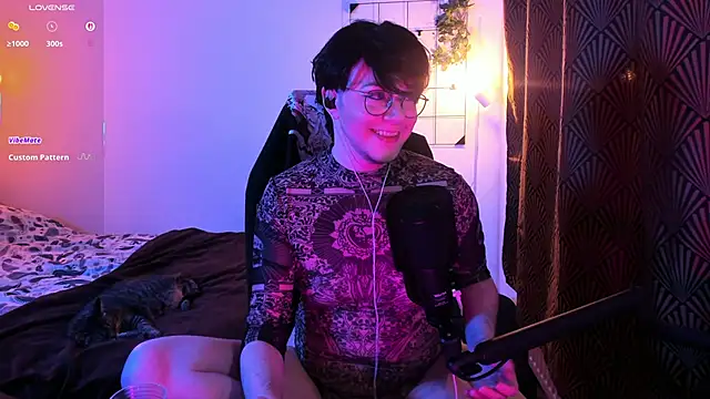 Snapshot of MossPrince chatting on May 3, 2026, 7:20 pm MossPrince online show from May 3, 2026, 7:20 pm