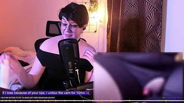 Snapshot of MossPrince chatting on May 5, 2026, 7:33 pm MossPrince online show from May 5, 2026, 7:33 pm