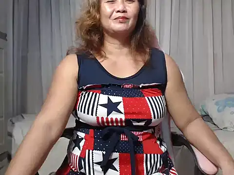 FelisitaG online show from October 26, 2025, 10:21 am