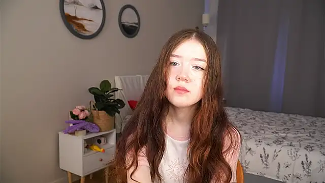 AlitaAmara online show from September 14, 2025, 5:06 am