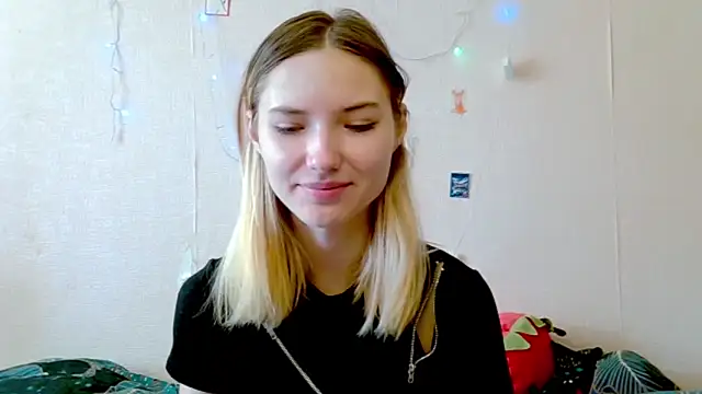  kikiclark   online show from September 19, 2025, 9:22 am