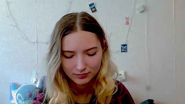  kikiclark   online show from October 4, 2025, 8:56 am