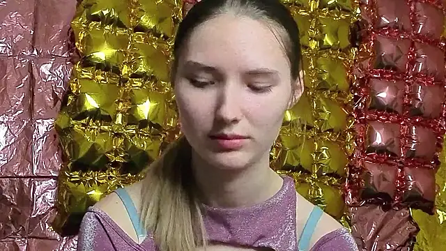  kikiclark   online show from March 21, 2026, 9:18 pm