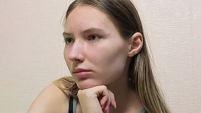 Snapshot of _kikiclark__ chatting on June 7, 2026, 9:07 pm kikiclark online show from June 7, 2026, 9:07 pm