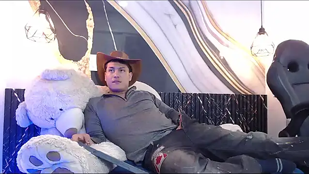 Snapshot of ActiSain chatting on October 2, 2025, 2:29 am ActiSain online show from October 2, 2025, 2:29 am